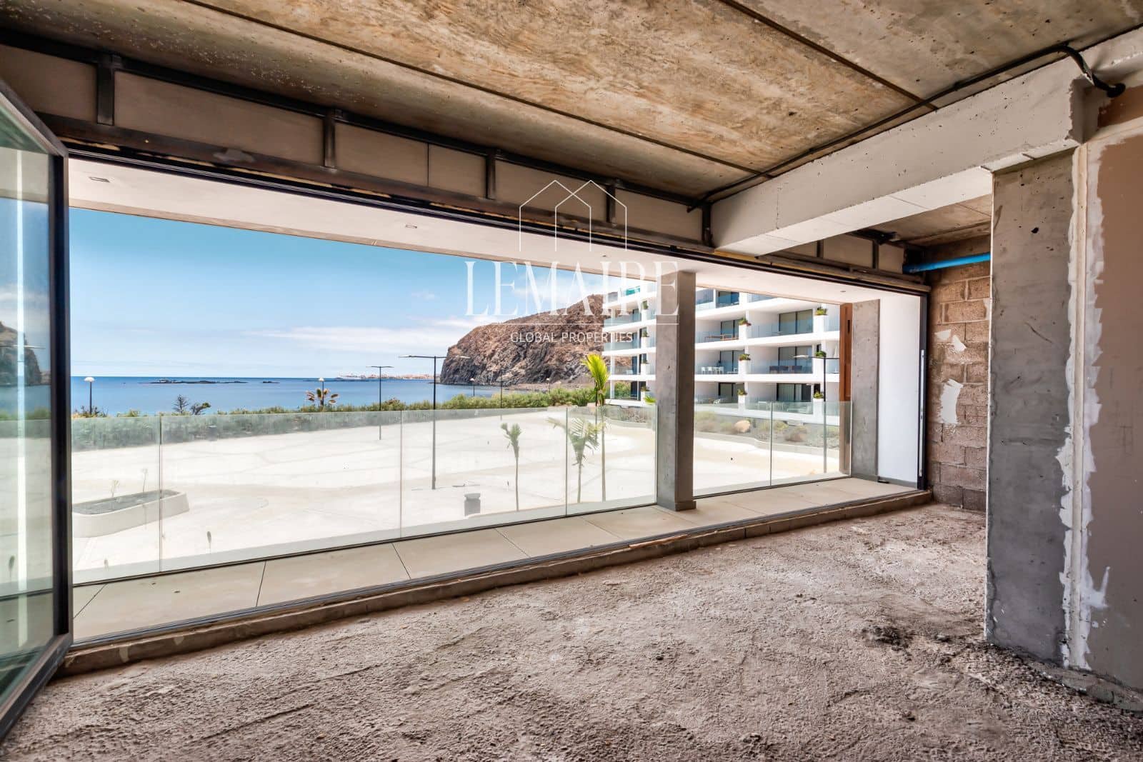 Commercial for sale in Palm-Mar - € 750,000 (Ref: 10103592)