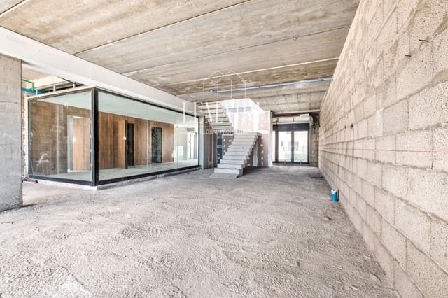 Gewerbe zu verkaufen in Palm-Mar, Arona - 750.000 € (Ref: 10103592)