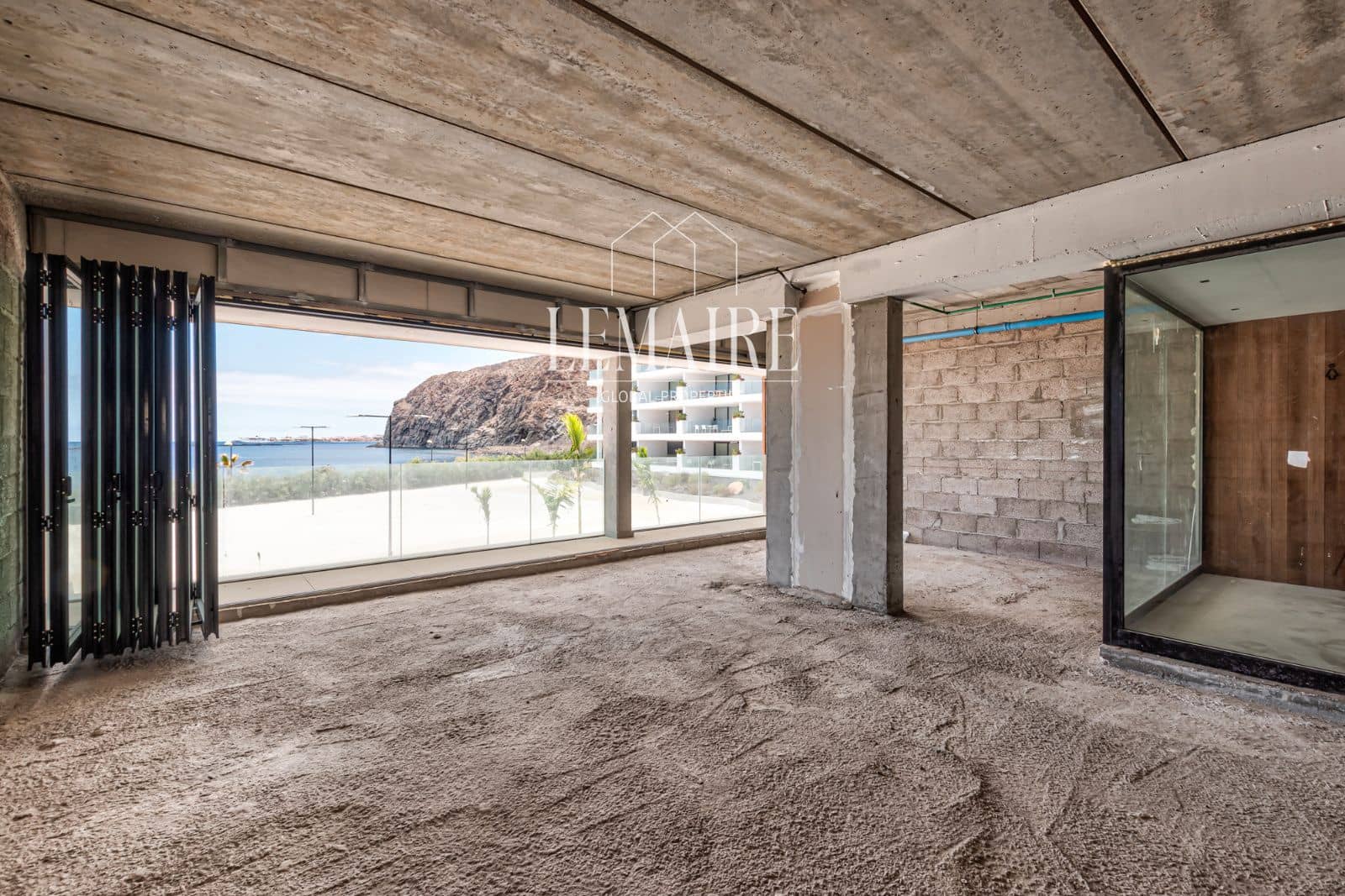Commercial for sale in Palm-Mar - € 750,000 (Ref: 10103592)