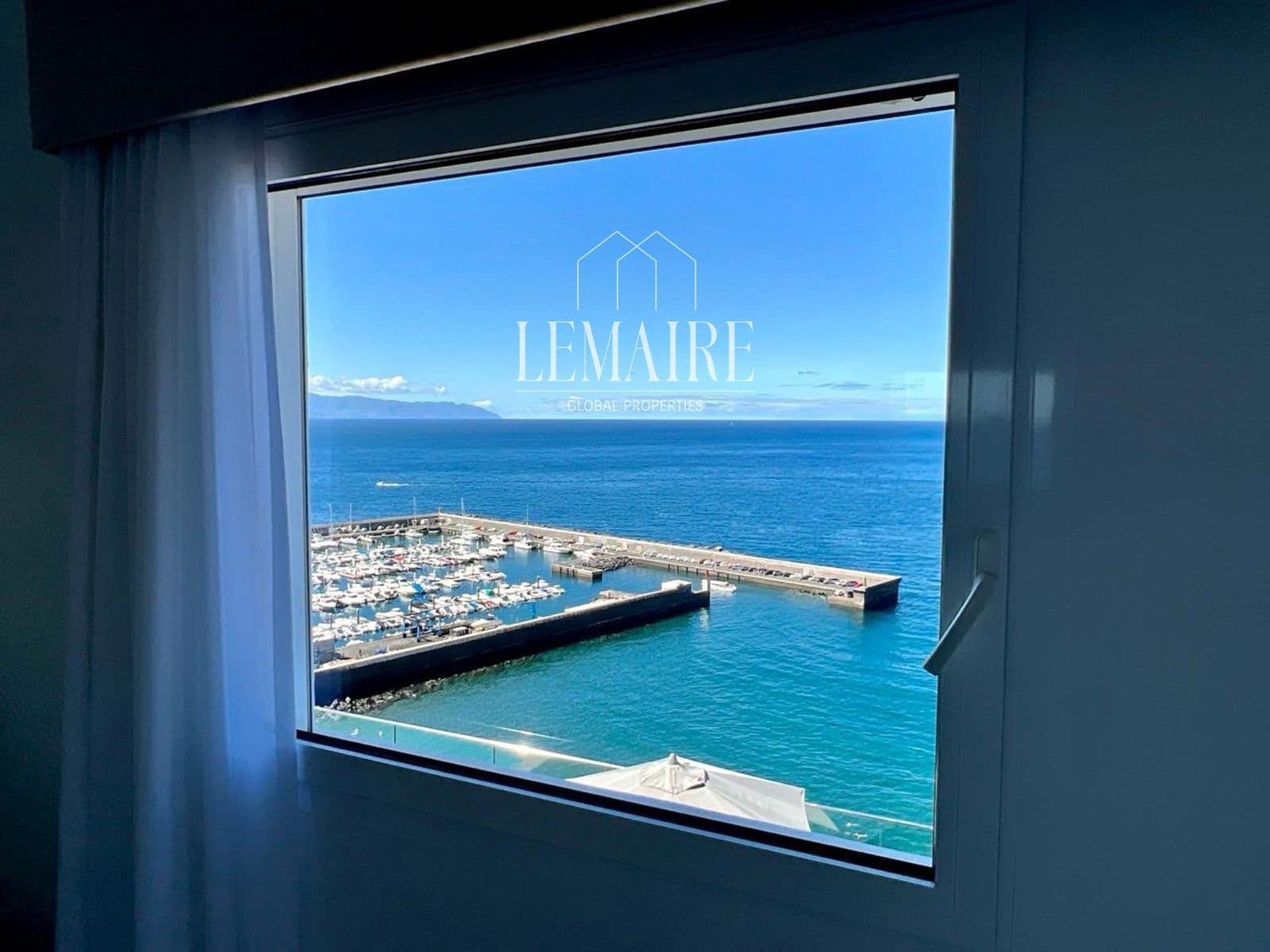 3 bedroom Villa for sale in Los Gigantes with pool garage - € 3,450,000 (Ref: 10103594)