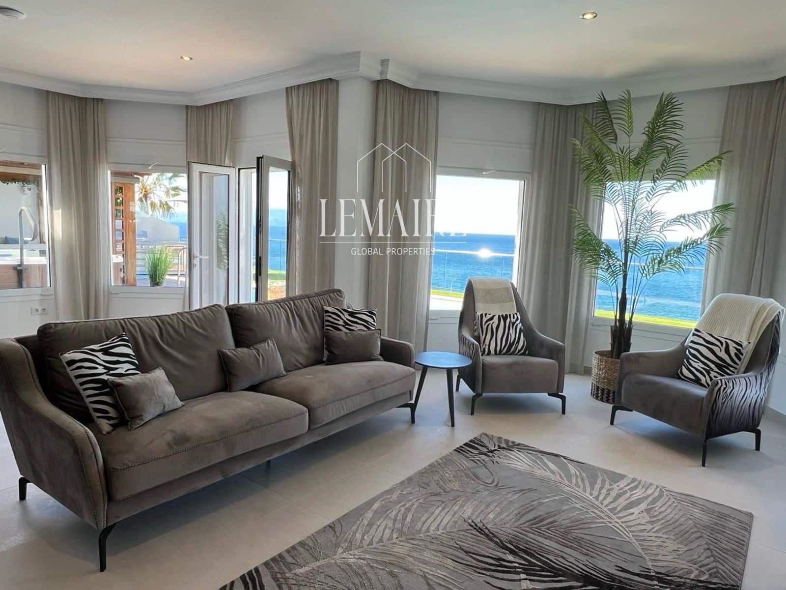 3 bedroom Villa for sale in Los Gigantes with pool garage - € 3,450,000 (Ref: 10103594)