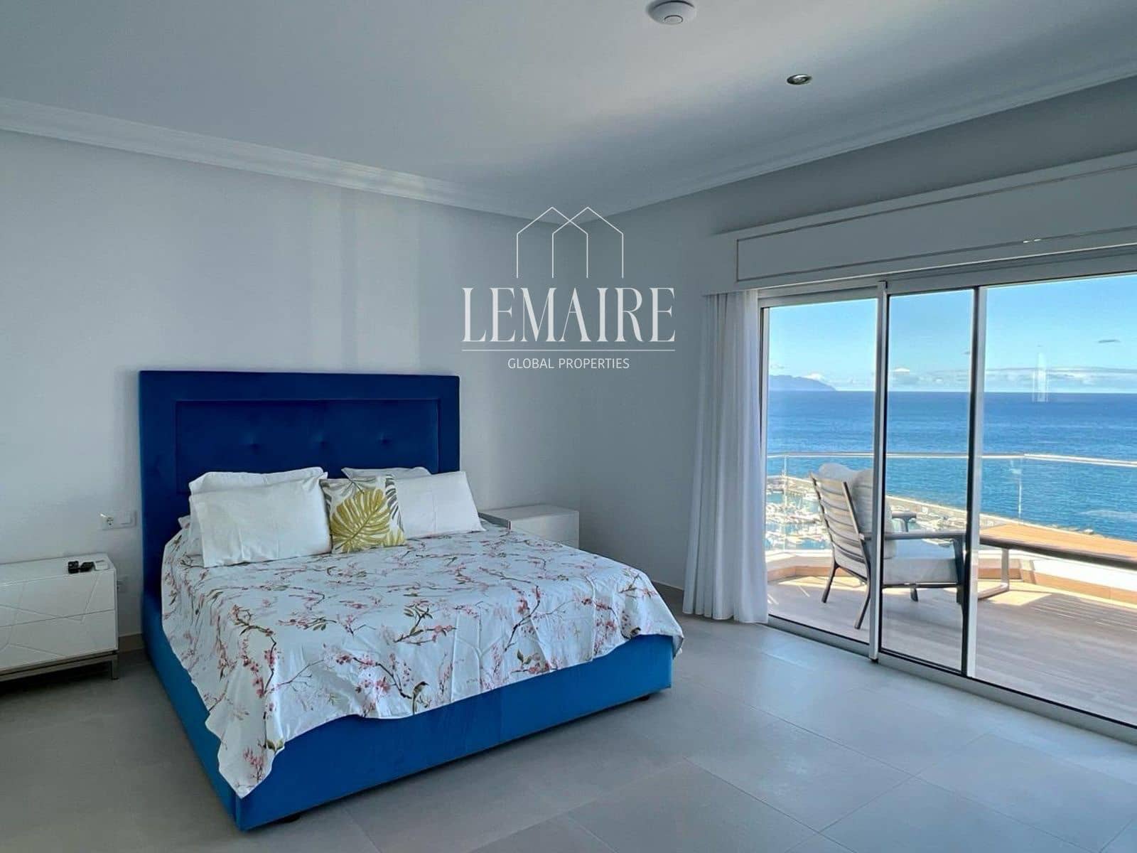 3 bedroom Villa for sale in Los Gigantes with pool garage - € 3,450,000 (Ref: 10103594)