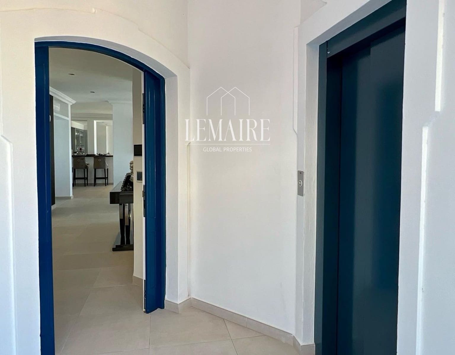 3 bedroom Villa for sale in Los Gigantes with pool garage - € 3,450,000 (Ref: 10103594)