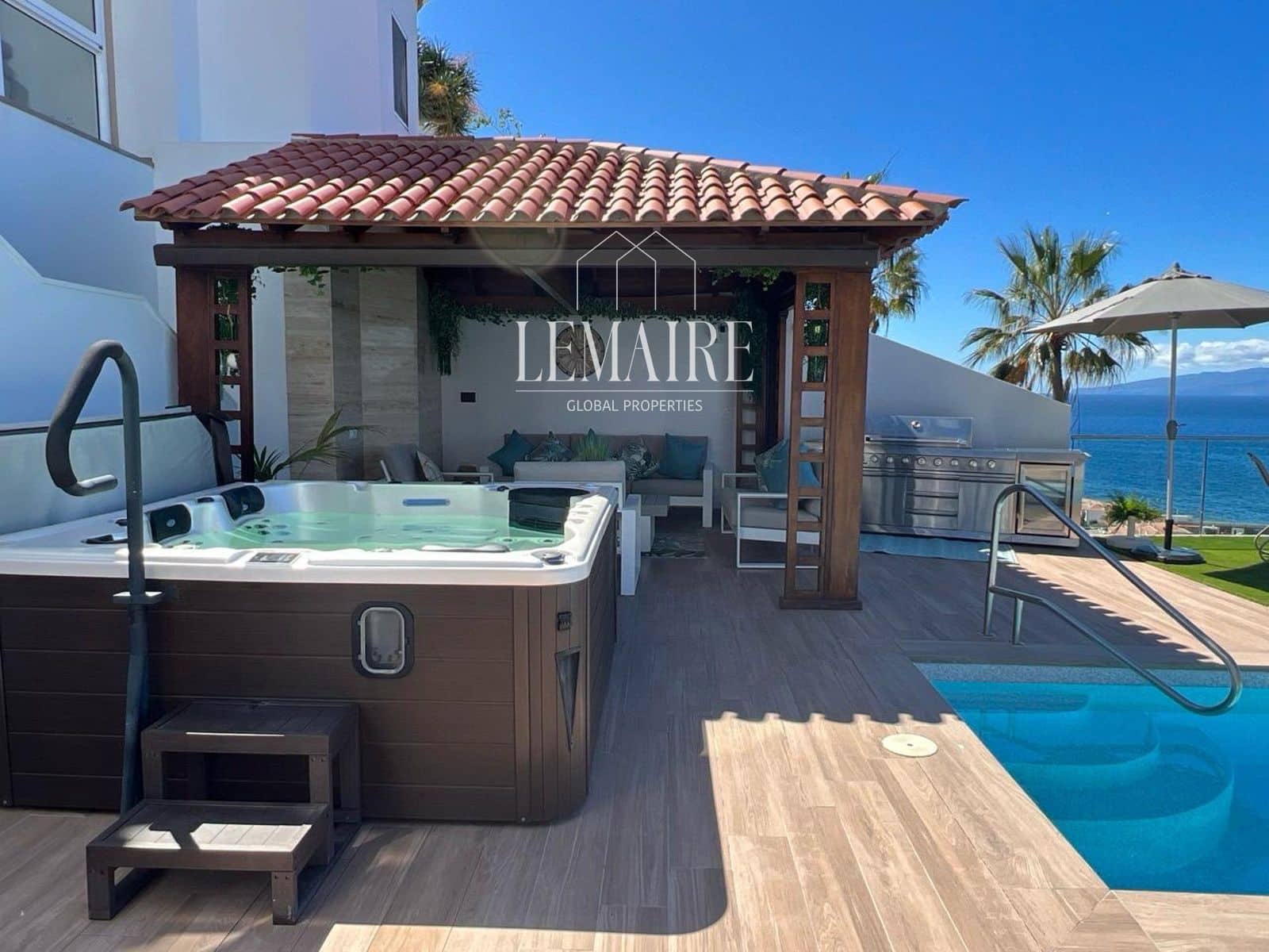 3 bedroom Villa for sale in Los Gigantes with pool garage - € 3,450,000 (Ref: 10103594)