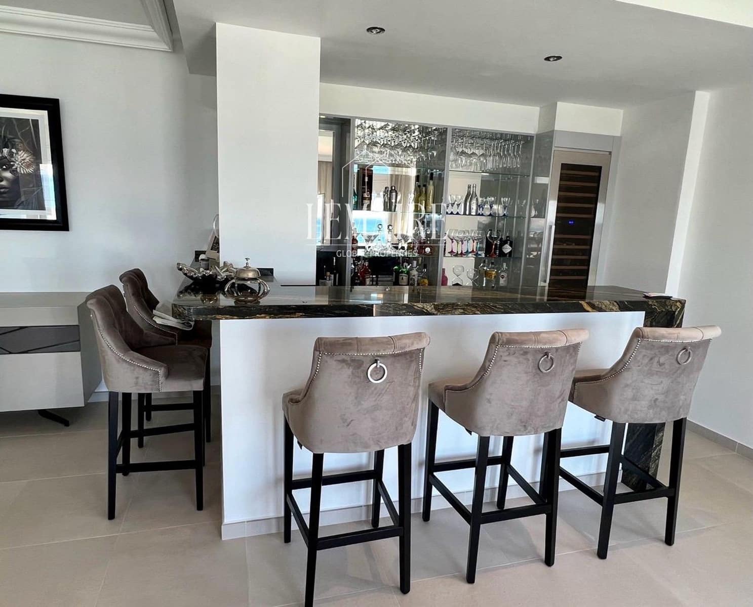 3 bedroom Villa for sale in Los Gigantes with pool garage - € 3,450,000 (Ref: 10103594)