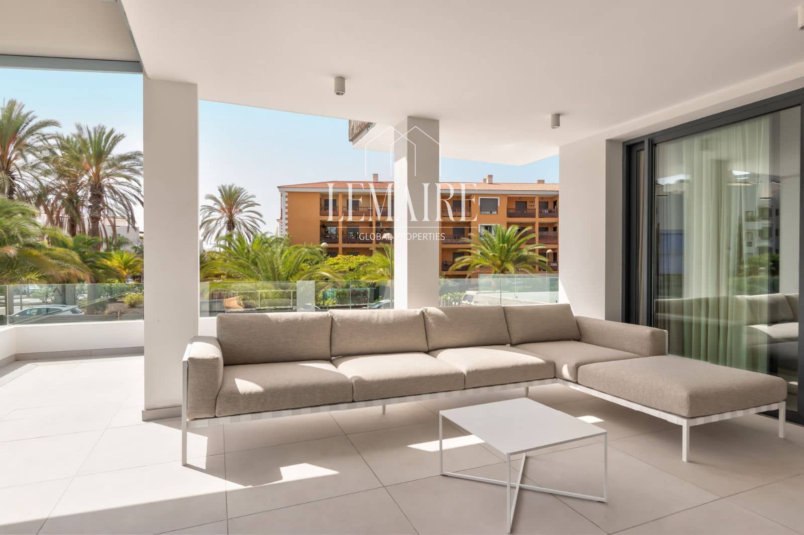 2 soveværelse Lejlighed til salg i Palm-Mar med swimmingpool garage - € 587.000 (Ref: 10103597)