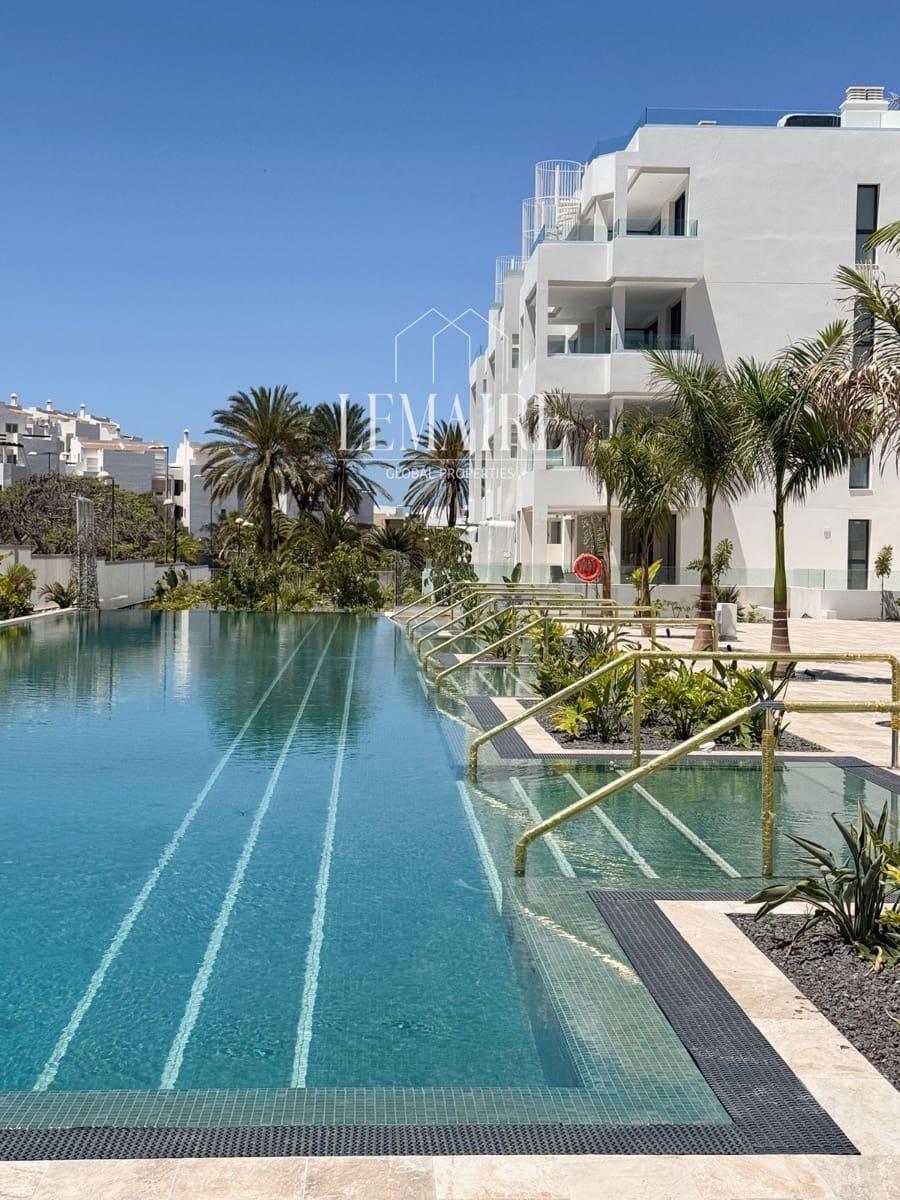 2 soveværelse Lejlighed til salg i Palm-Mar med swimmingpool garage - € 587.000 (Ref: 10103597)