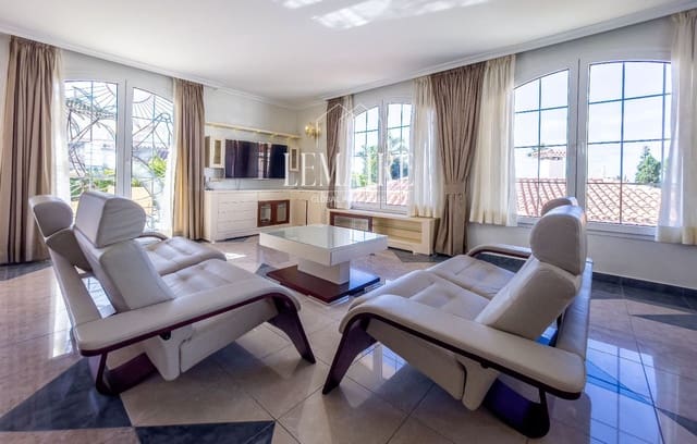 3 sovrum Villa till salu i Playa del Duque, Adeje med pool garage - 3 050 000 € (Ref: 10103598)