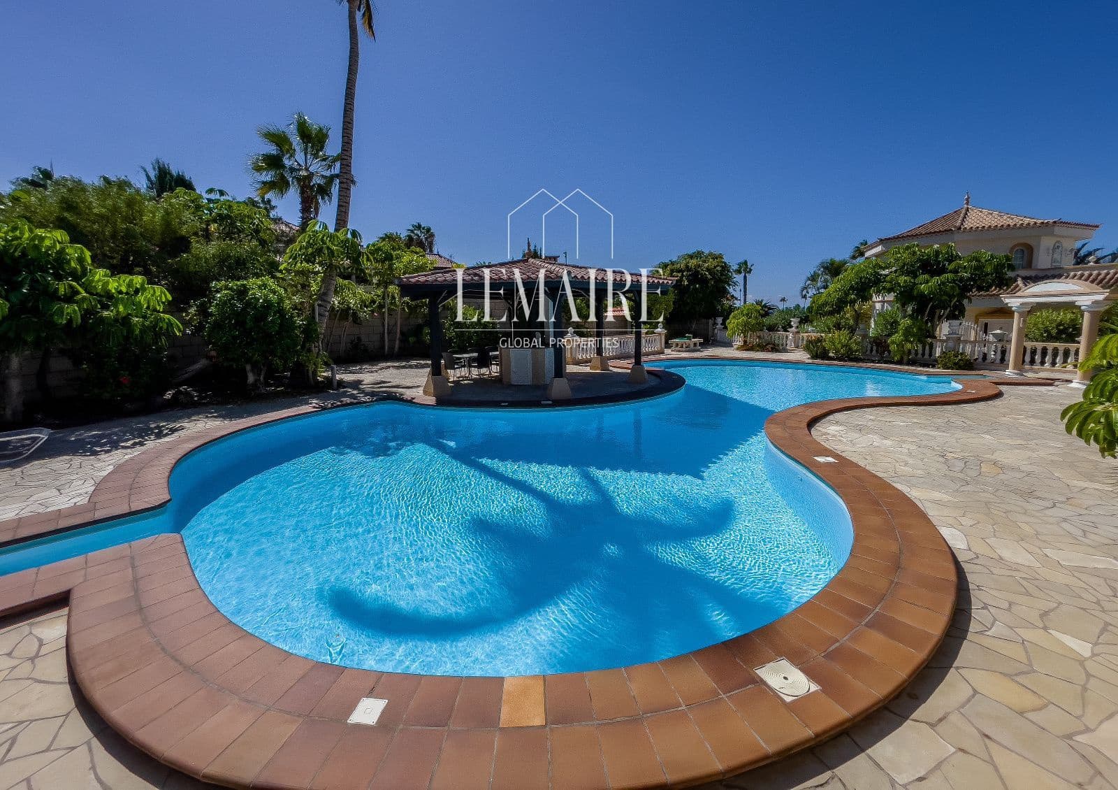 3 sovrum Villa till salu i Costa Adeje med pool garage - 3 050 000 € (Ref: 10103598)