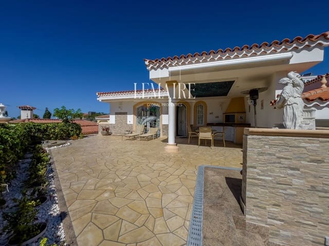 3 sovrum Villa till salu i Playa del Duque, Adeje med pool garage - 3 050 000 € (Ref: 10103598)