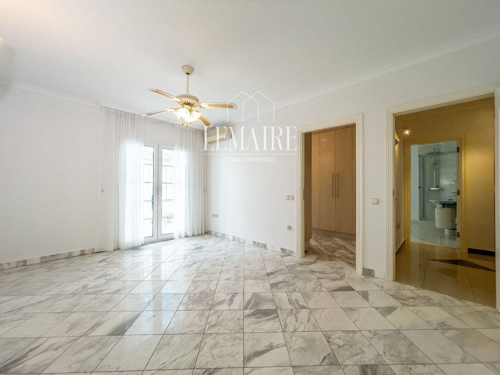3 sovrum Villa till salu i Costa Adeje med pool garage - 3 050 000 € (Ref: 10103598)
