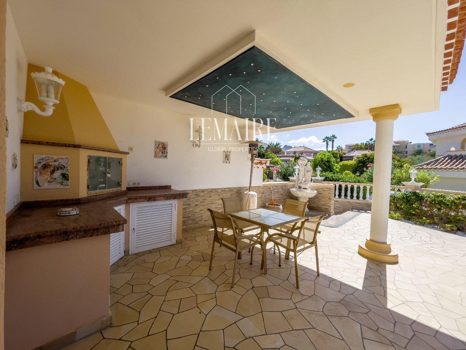 3 sovrum Villa till salu i Costa Adeje med pool garage - 3 050 000 € (Ref: 10103598)