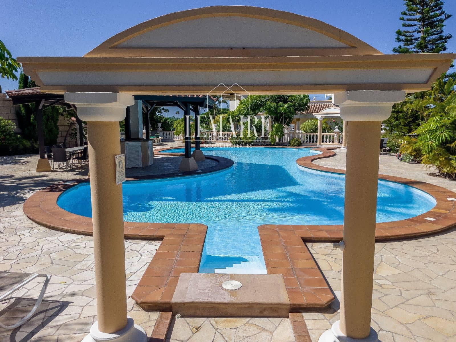 3 sovrum Villa till salu i Costa Adeje med pool garage - 3 050 000 € (Ref: 10103598)