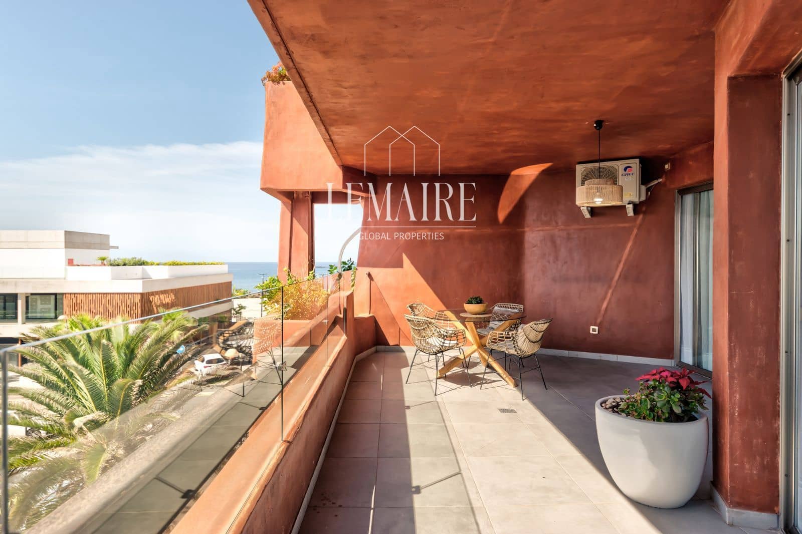 2 soveværelse Lejlighed til salg i Palm-Mar med swimmingpool garage - € 649.000 (Ref: 10103599)