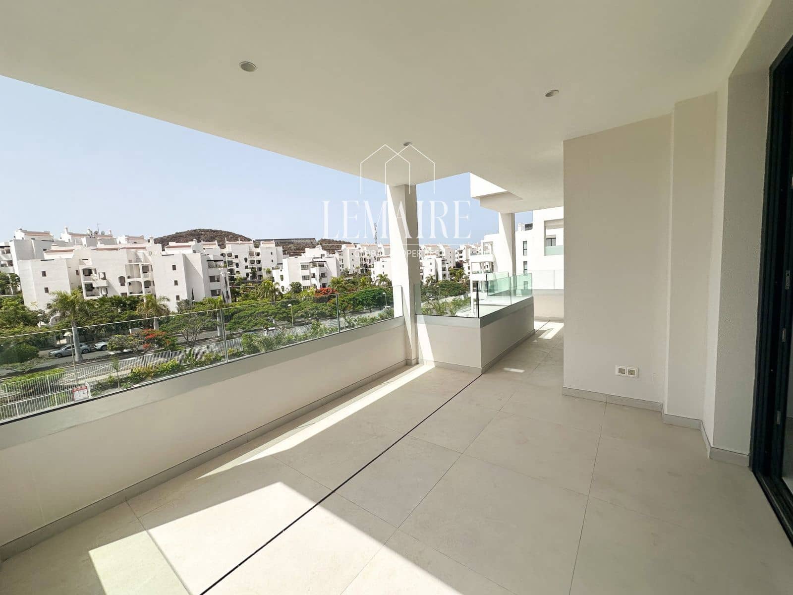 2 soveværelse Lejlighed til salg i Palm-Mar med swimmingpool garage - € 610.000 (Ref: 10103601)