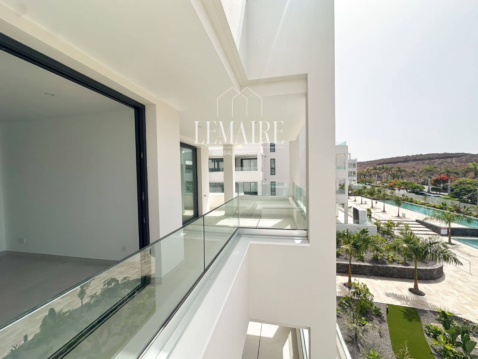 2 soveværelse Lejlighed til salg i Palm-Mar med swimmingpool garage - € 610.000 (Ref: 10103601)