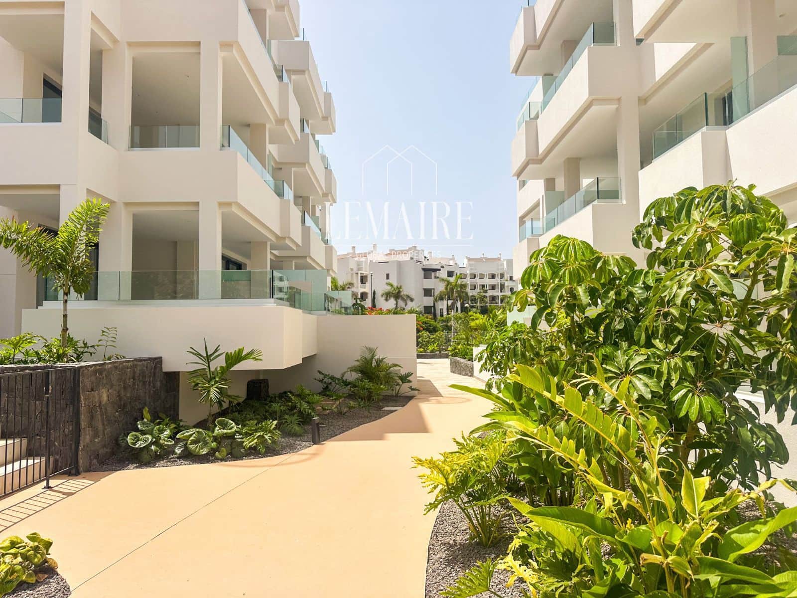 2 soveværelse Lejlighed til salg i Palm-Mar med swimmingpool garage - € 610.000 (Ref: 10103601)