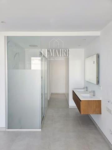 1 slaapkamer Flat te koop in Palm-Mar, Arona met zwembad garage - € 420.000 (Ref: 10103603)