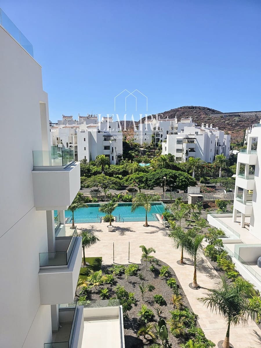 1 slaapkamer Flat te koop in Palm-Mar met zwembad garage - € 420.000 (Ref: 10103603)
