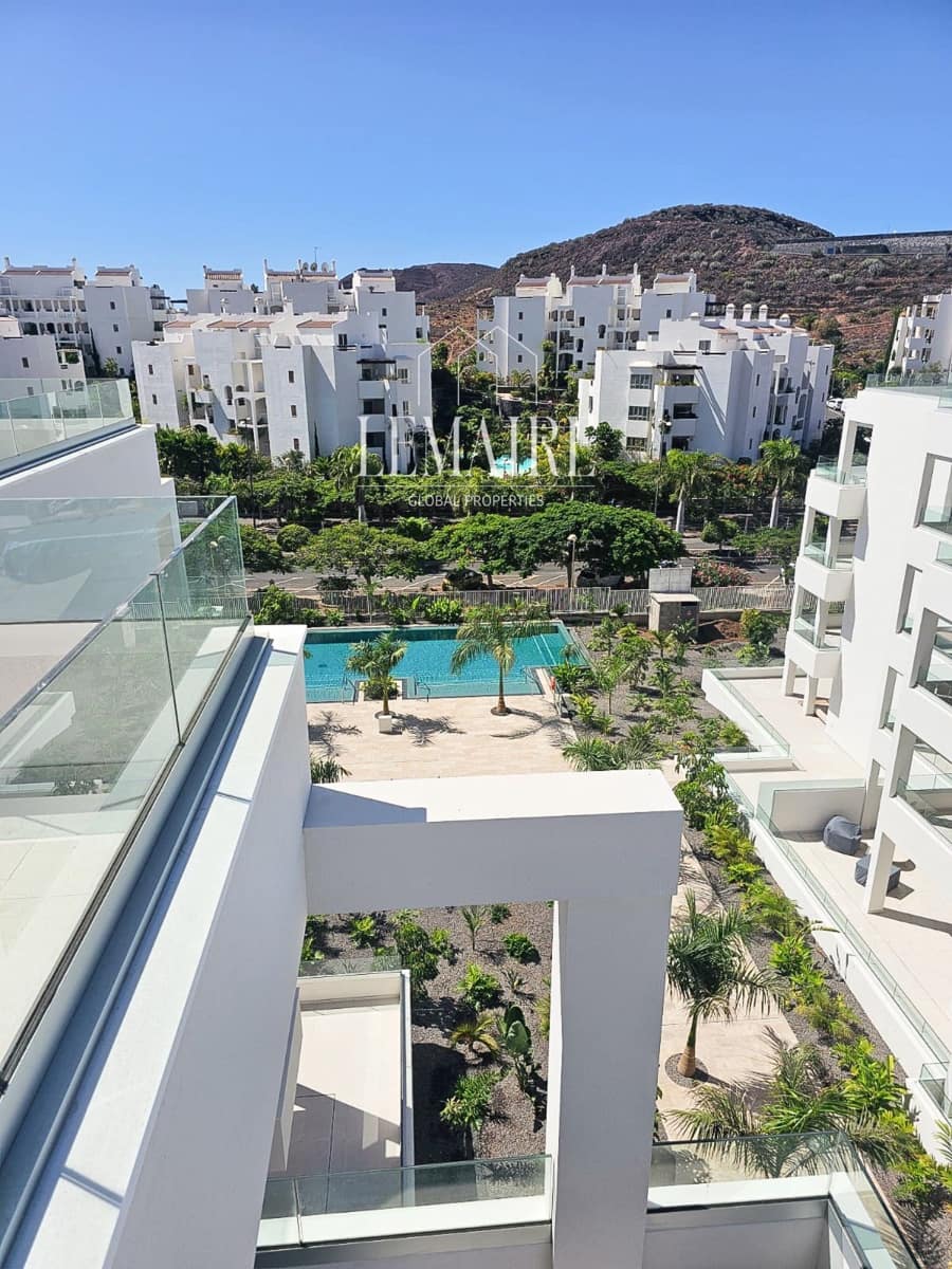 1 slaapkamer Flat te koop in Palm-Mar met zwembad garage - € 420.000 (Ref: 10103603)