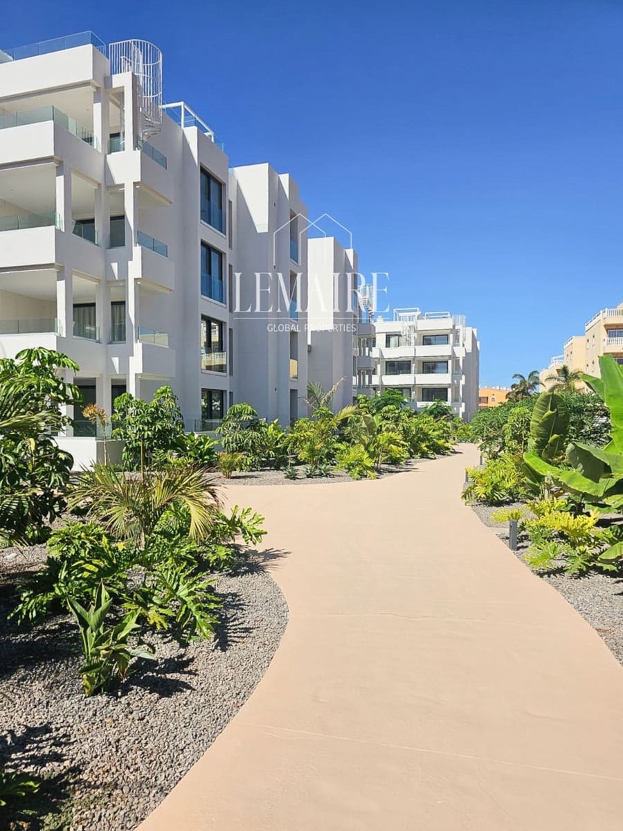 1 slaapkamer Flat te koop in Palm-Mar met zwembad garage - € 420.000 (Ref: 10103603)