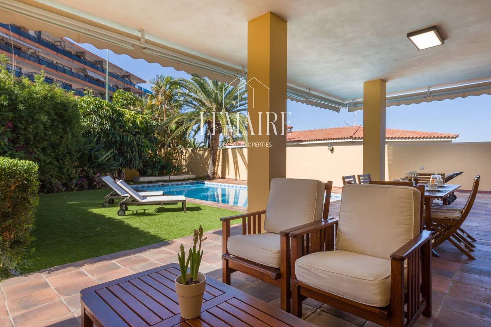 4 bedroom Villa for sale in Puerto de la Cruz with pool - € 2,000,000 (Ref: 10103605)