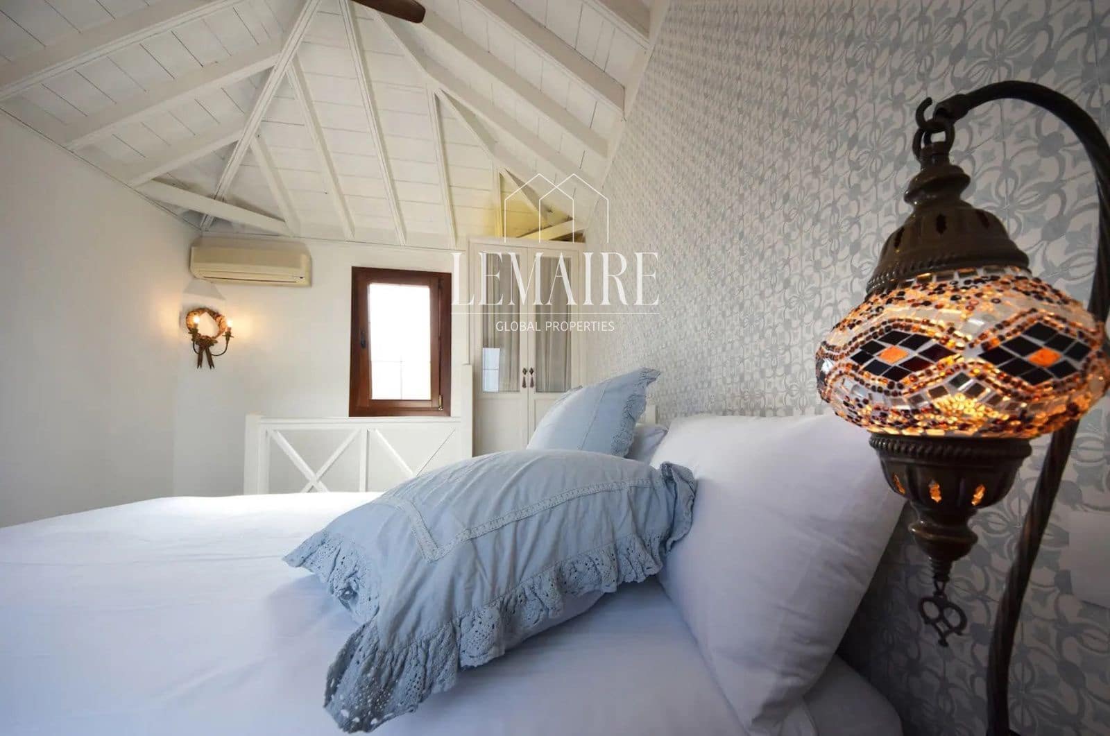 4 bedroom Villa for sale in Puerto de la Cruz with pool - € 2,000,000 (Ref: 10103605)