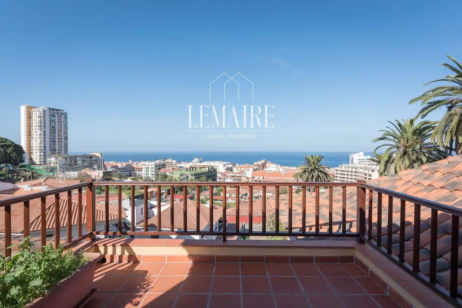 4 bedroom Villa for sale in Puerto de la Cruz with pool - € 2,000,000 (Ref: 10103605)