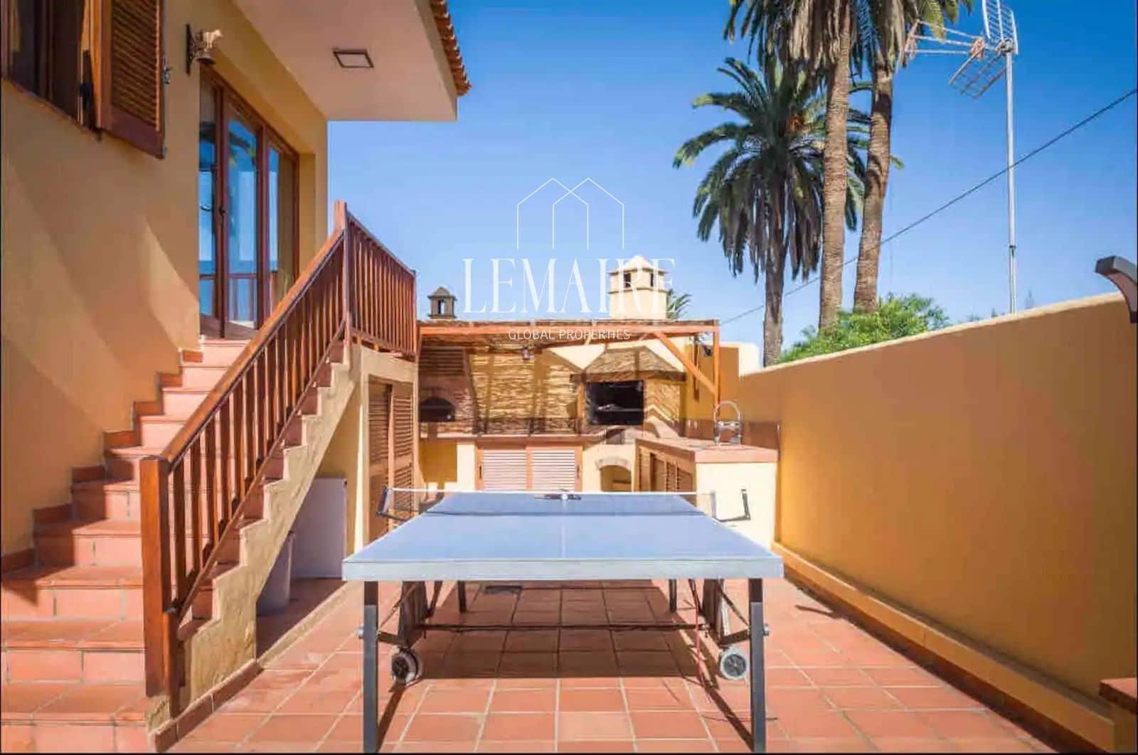 4 bedroom Villa for sale in Puerto de la Cruz with pool - € 2,000,000 (Ref: 10103605)