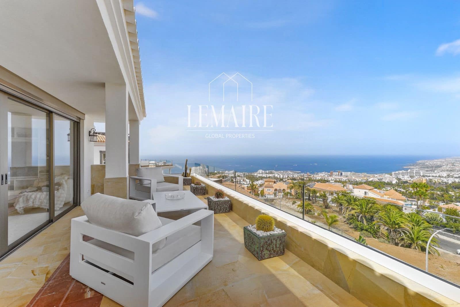 4 sovrum Villa till salu i Adeje med pool garage - 4 900 000 € (Ref: 10103606)