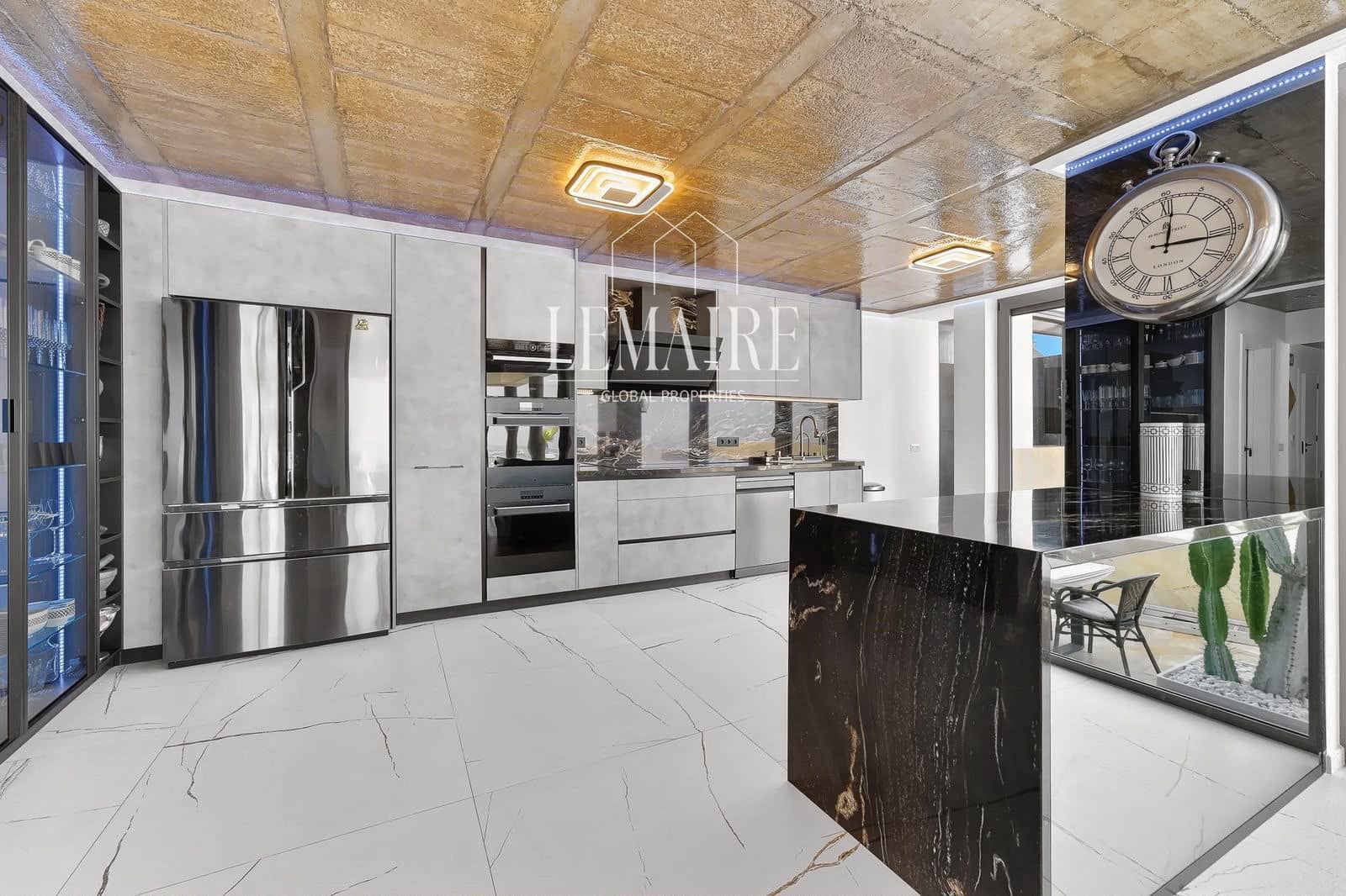 4 sovrum Villa till salu i Adeje med pool garage - 4 900 000 € (Ref: 10103606)