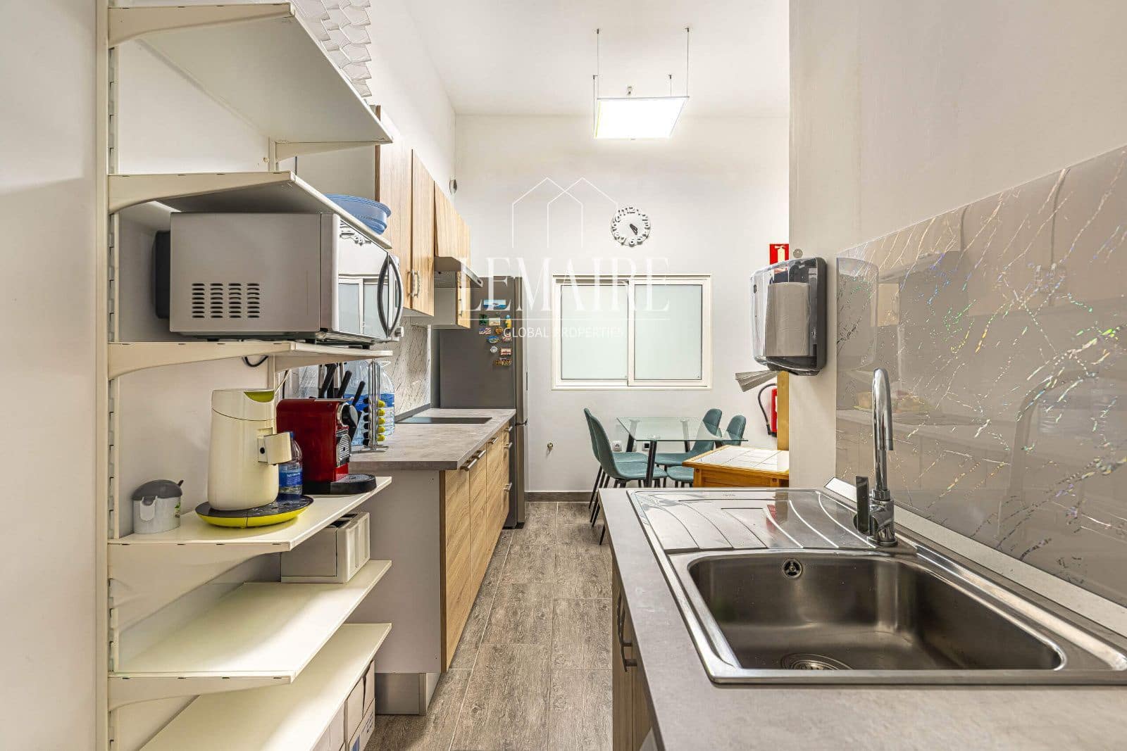Gewerbe zu verkaufen in Los Cristianos - 190.000 € (Ref: 10103607)
