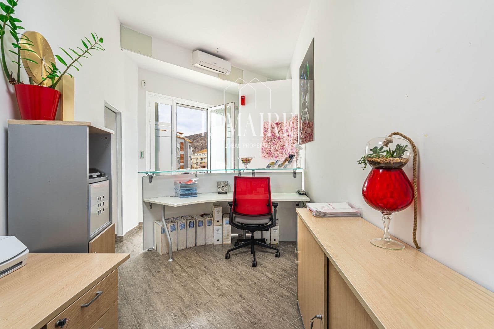 Gewerbe zu verkaufen in Los Cristianos - 190.000 € (Ref: 10103607)