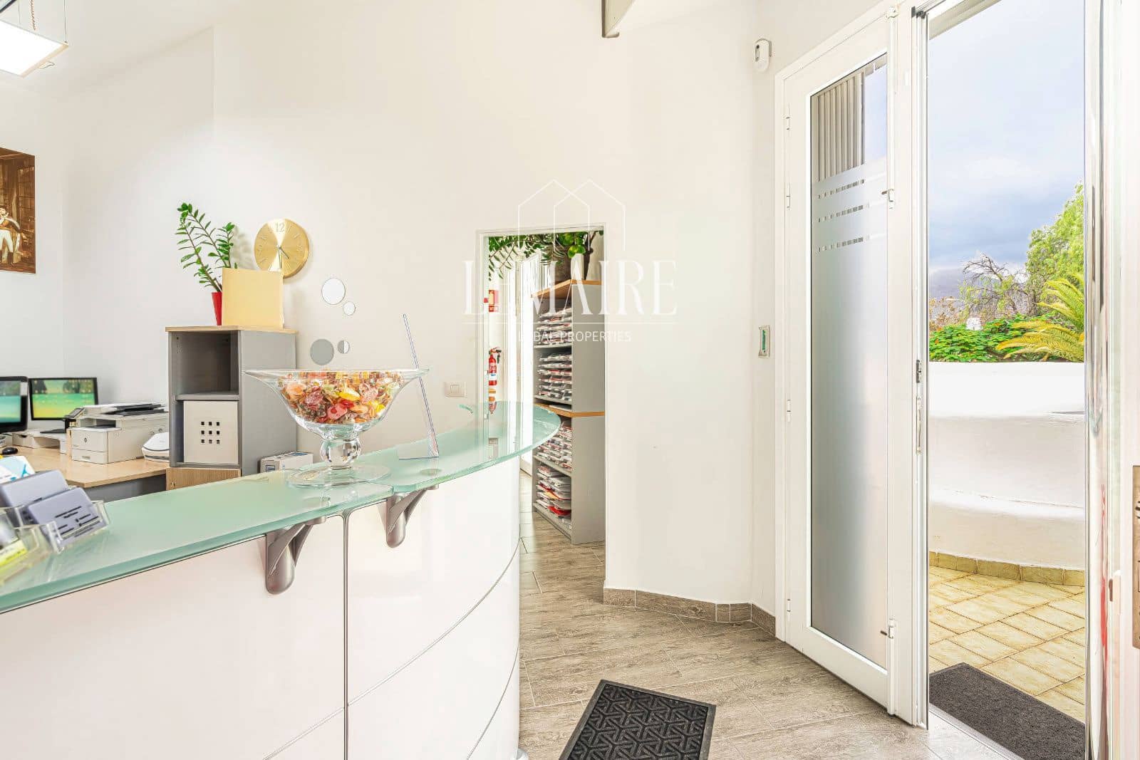 Gewerbe zu verkaufen in Los Cristianos - 190.000 € (Ref: 10103607)
