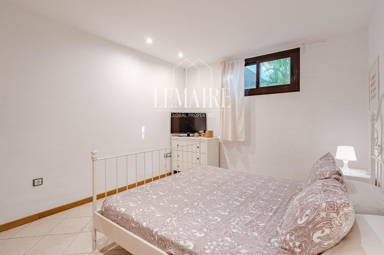 Piso de 3 habitaciones en Playa Paraiso en venta con piscina garaje - 425.000 € (Ref: 10103611)