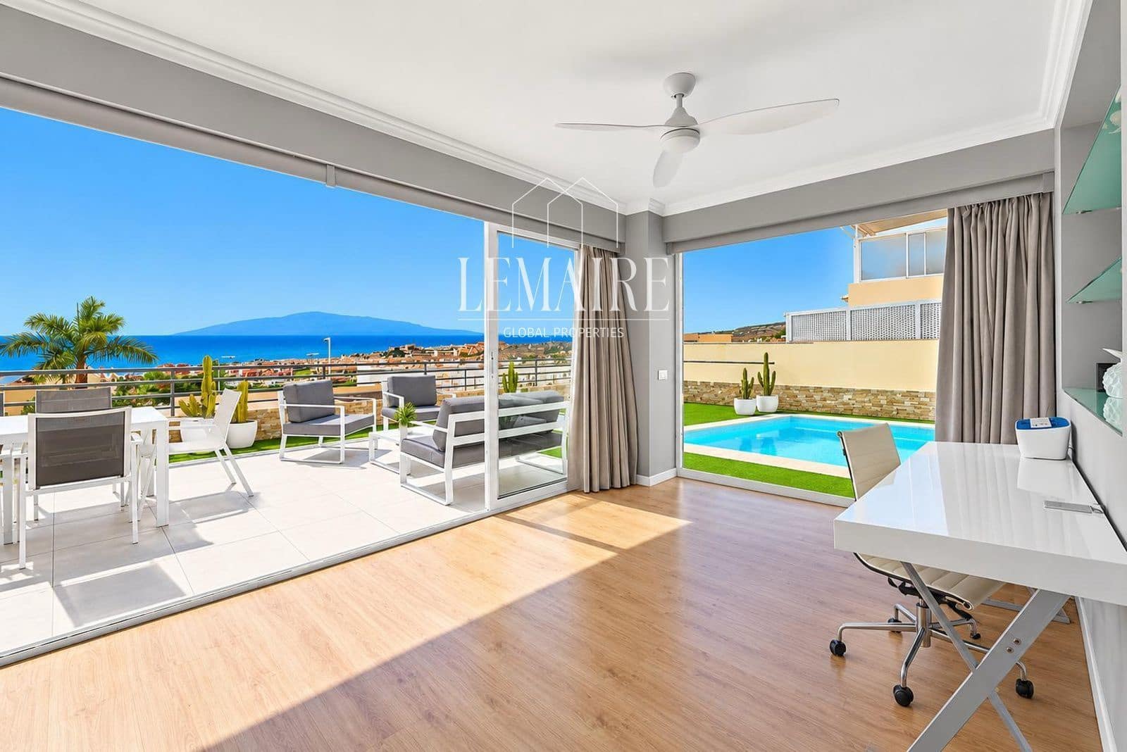 3 Zimmer Villa zu verkaufen in Costa Adeje mit Pool Garage - 1.050.000 € (Ref: 10103612)