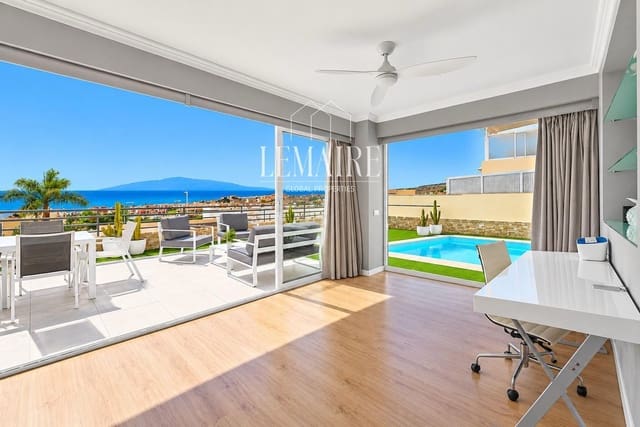 3 Zimmer Villa zu verkaufen in Playa de Fañabé Alto, Adeje mit Pool Garage - 1.050.000 € (Ref: 10103612)