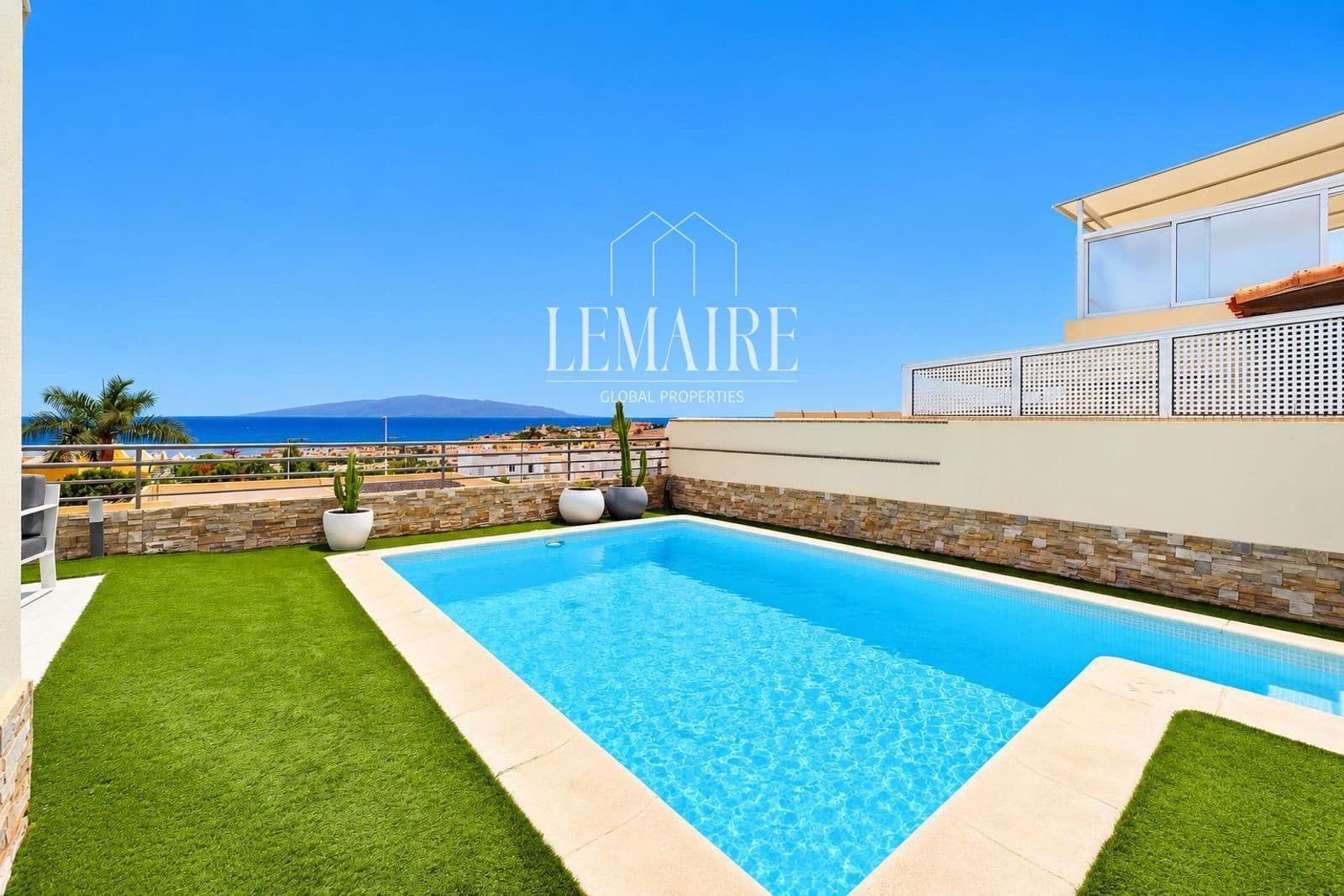 3 Zimmer Villa zu verkaufen in Costa Adeje mit Pool Garage - 1.050.000 € (Ref: 10103612)