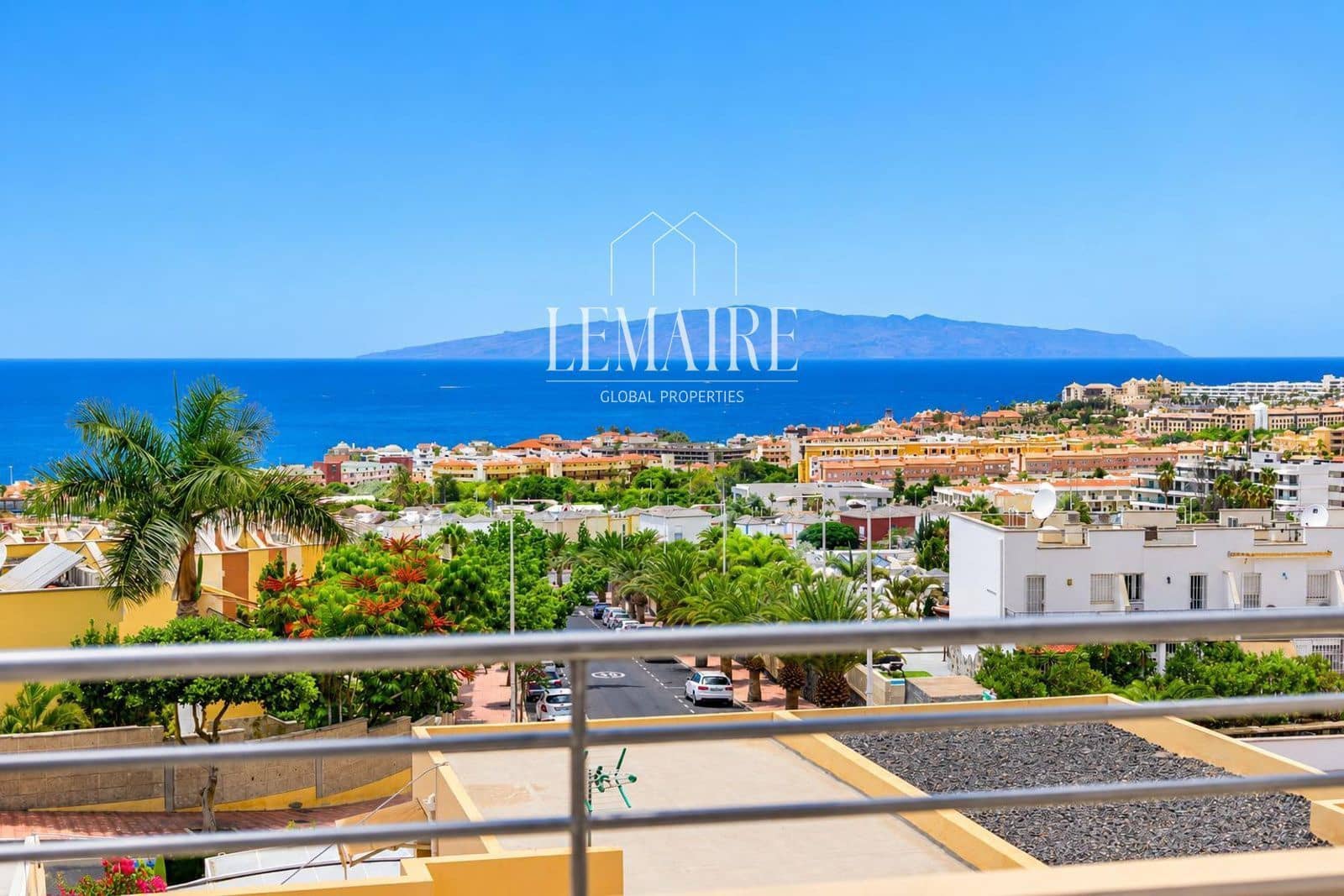 3 Zimmer Villa zu verkaufen in Costa Adeje mit Pool Garage - 1.050.000 € (Ref: 10103612)