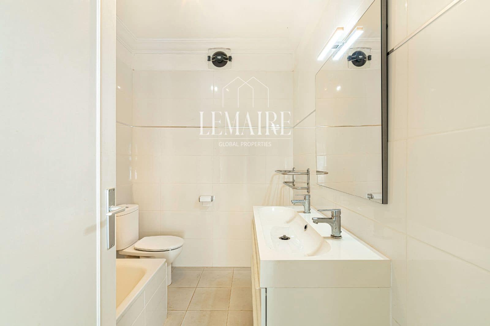 3 bedroom Villa for sale in Palm-Mar with pool - € 680,000 (Ref: 10163560)