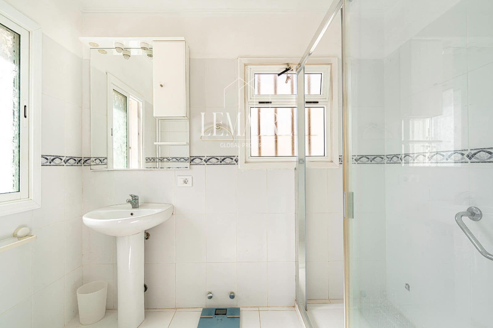 3 bedroom Villa for sale in Palm-Mar with pool - € 680,000 (Ref: 10163560)
