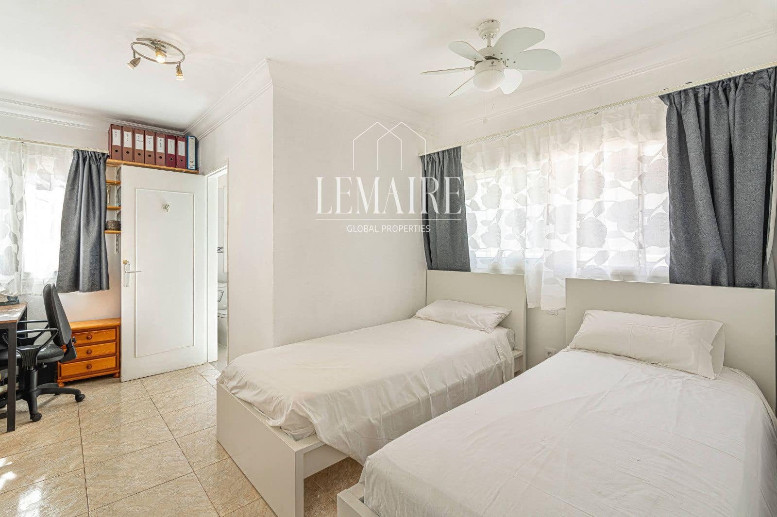3 bedroom Villa for sale in Palm-Mar with pool - € 680,000 (Ref: 10163560)