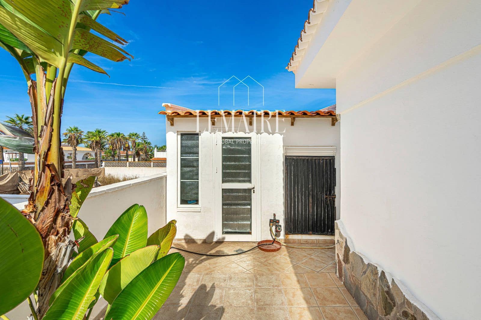 3 bedroom Villa for sale in Palm-Mar with pool - € 680,000 (Ref: 10163560)