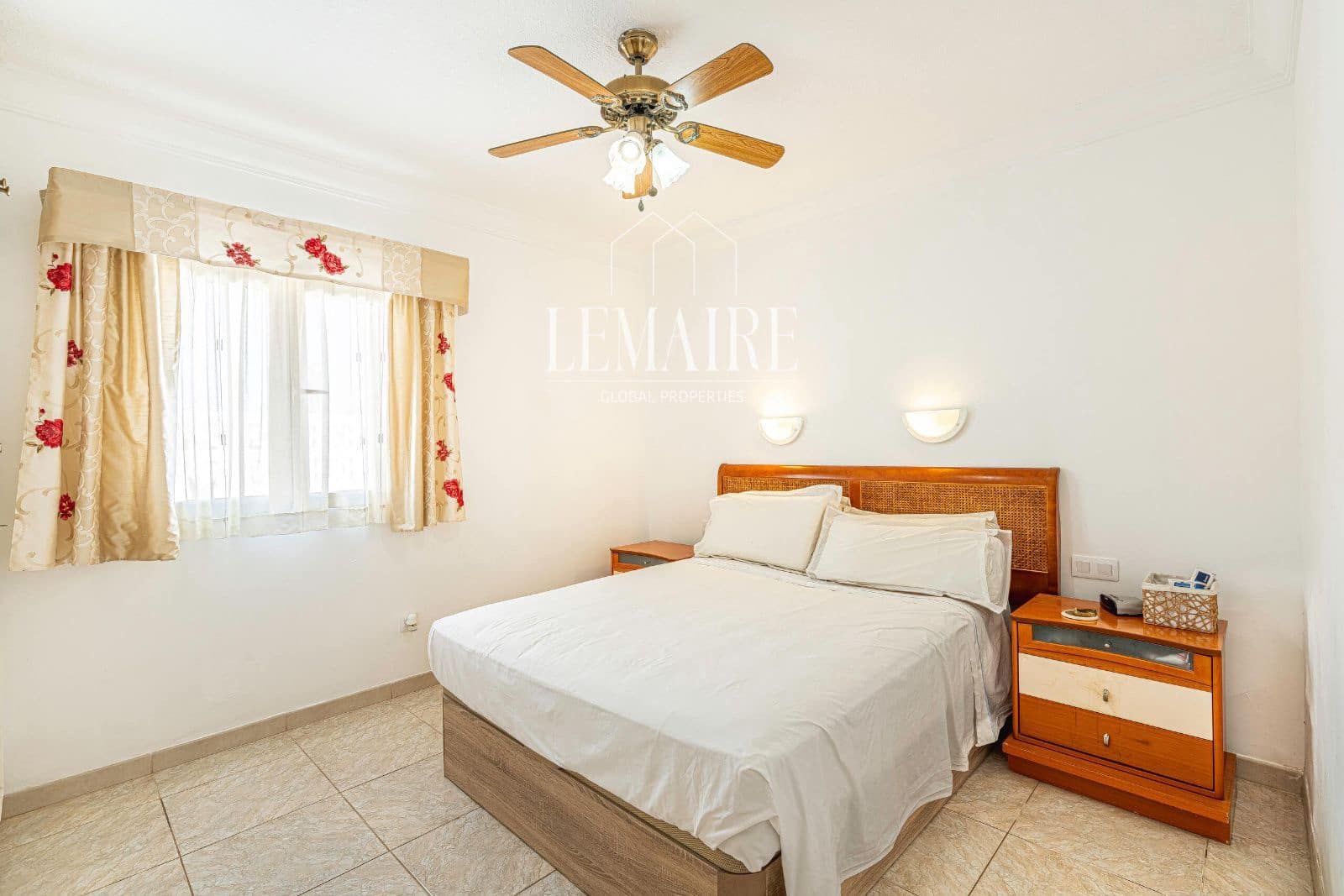 3 bedroom Villa for sale in Palm-Mar with pool - € 680,000 (Ref: 10163560)