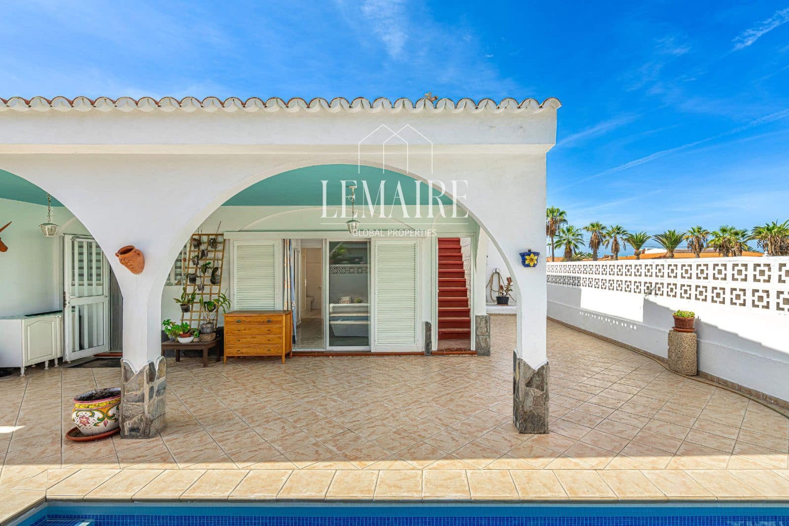 3 bedroom Villa for sale in Palm-Mar with pool - € 680,000 (Ref: 10163560)