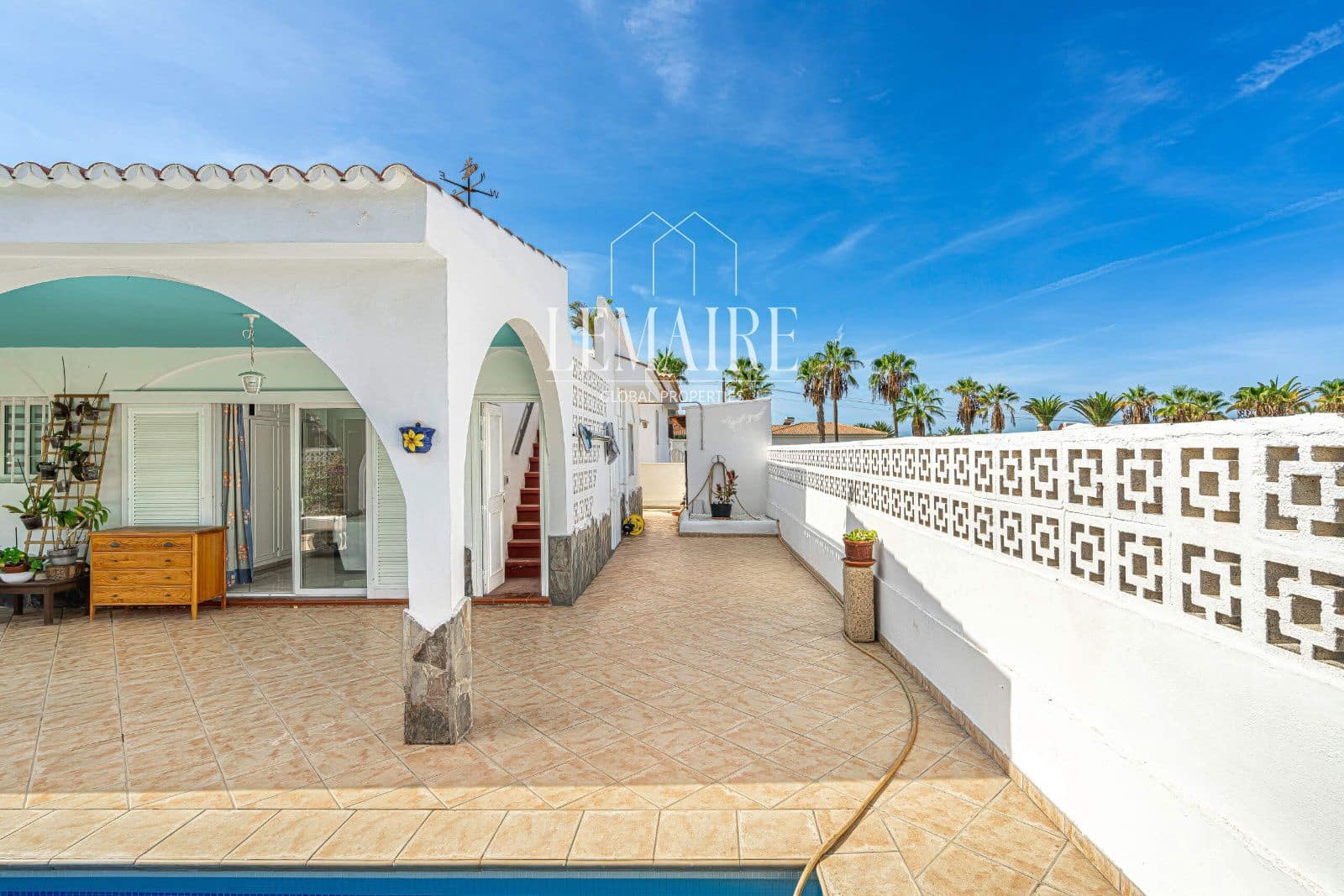 3 bedroom Villa for sale in Palm-Mar with pool - € 680,000 (Ref: 10163560)
