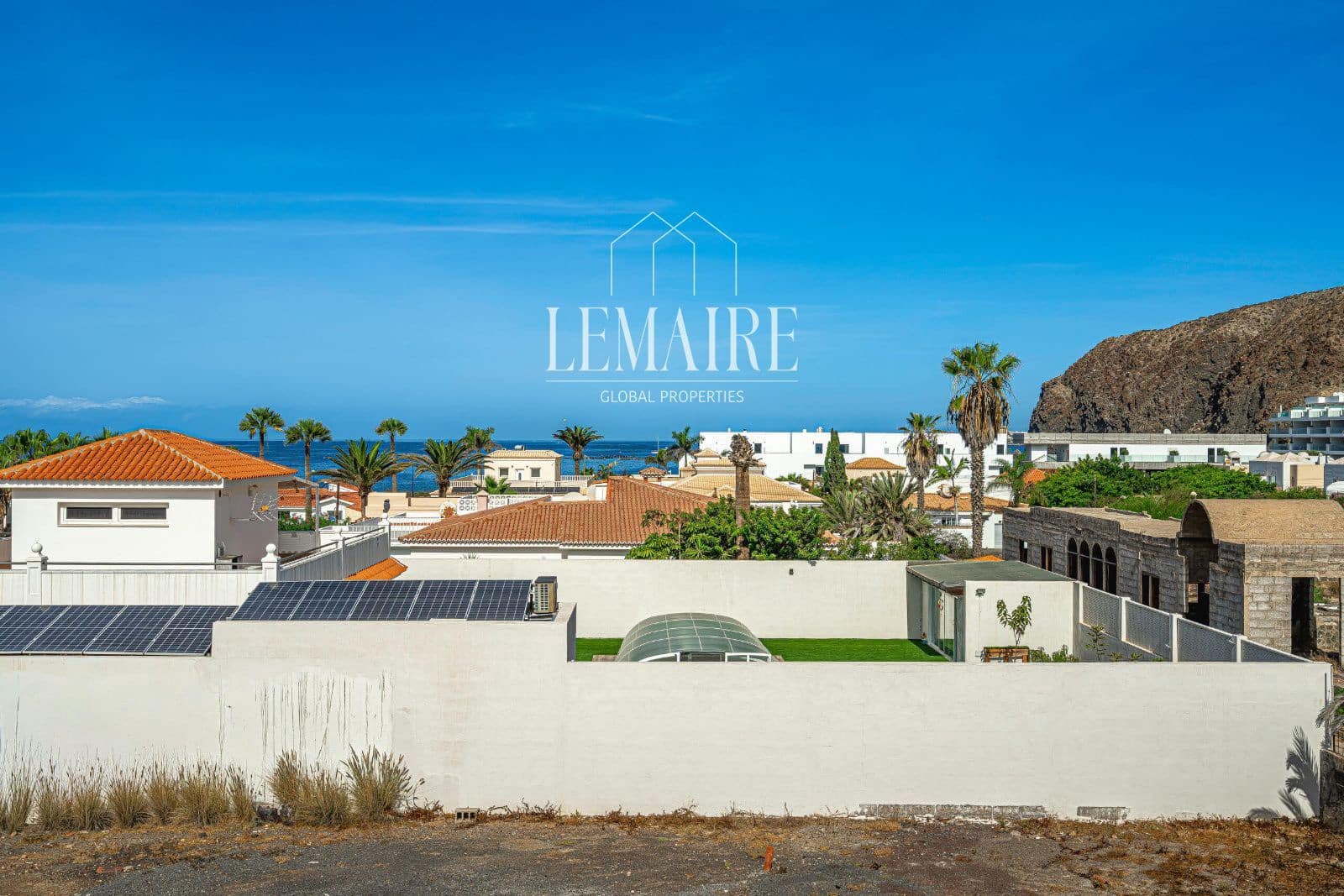 3 bedroom Villa for sale in Palm-Mar with pool - € 680,000 (Ref: 10163560)