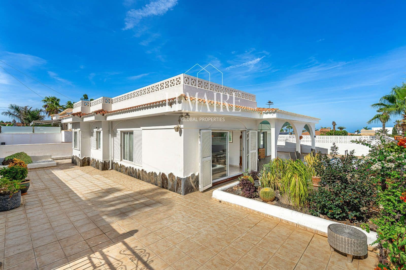 3 bedroom Villa for sale in Palm-Mar with pool - € 680,000 (Ref: 10163560)