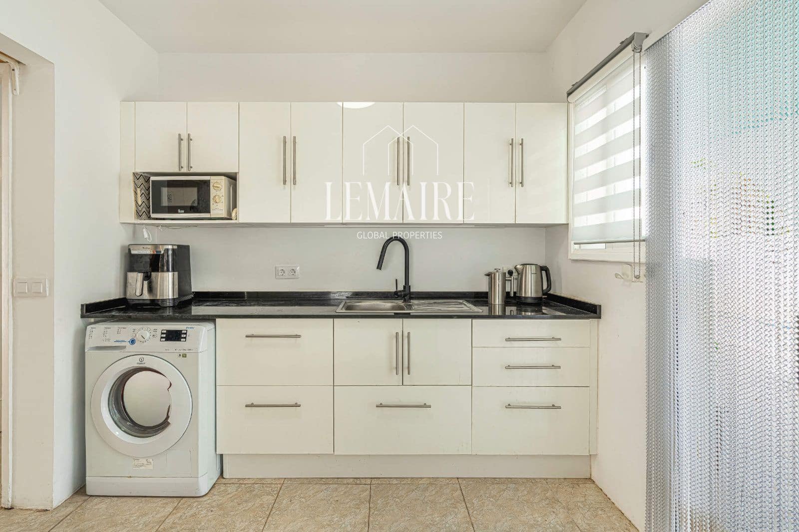3 bedroom Villa for sale in Palm-Mar with pool - € 680,000 (Ref: 10163560)