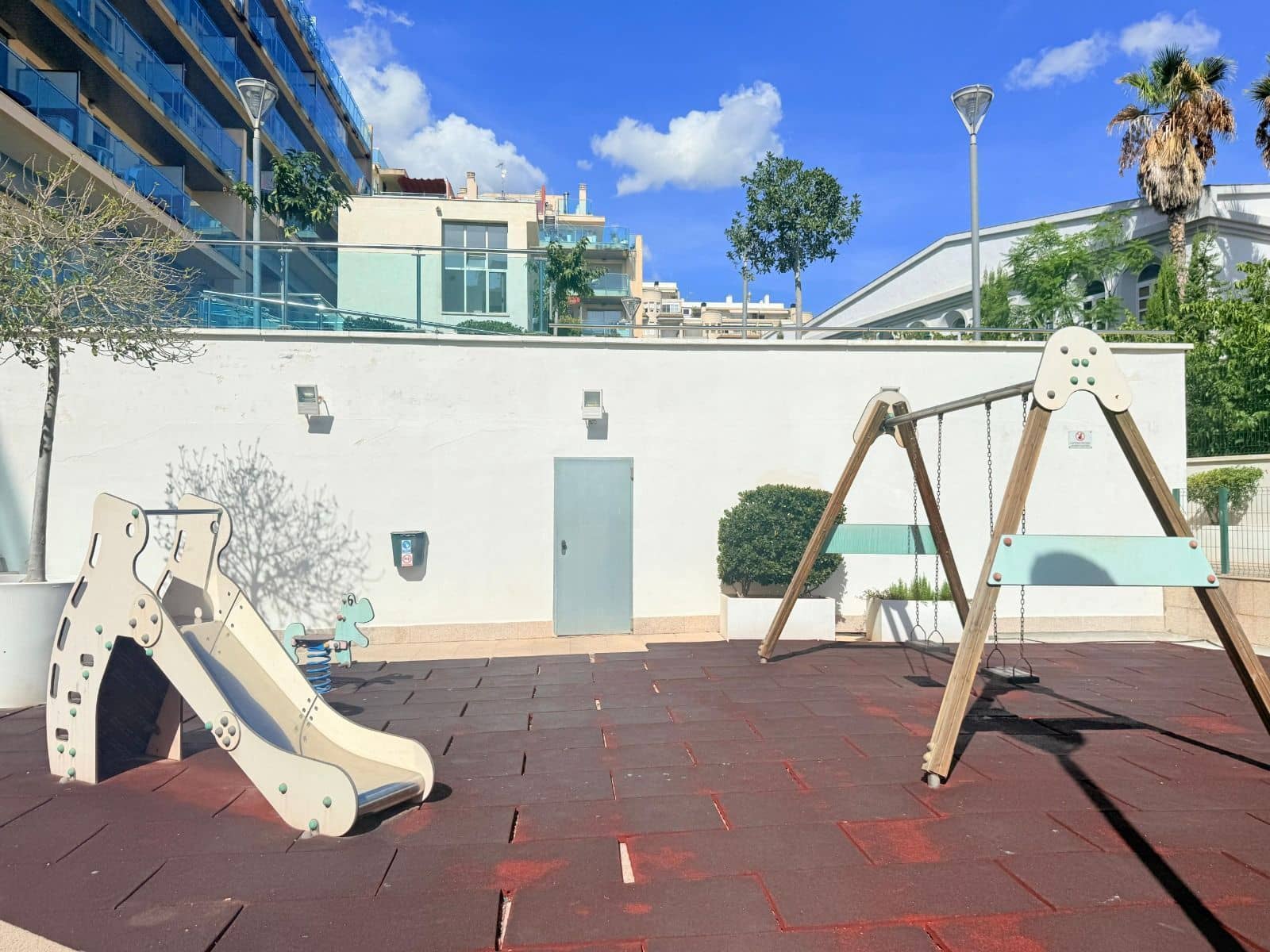 Apartamento de 2 habitaciones en Calpe / Calp en venta con piscina garaje - 279.900 € (Ref: 10049931)